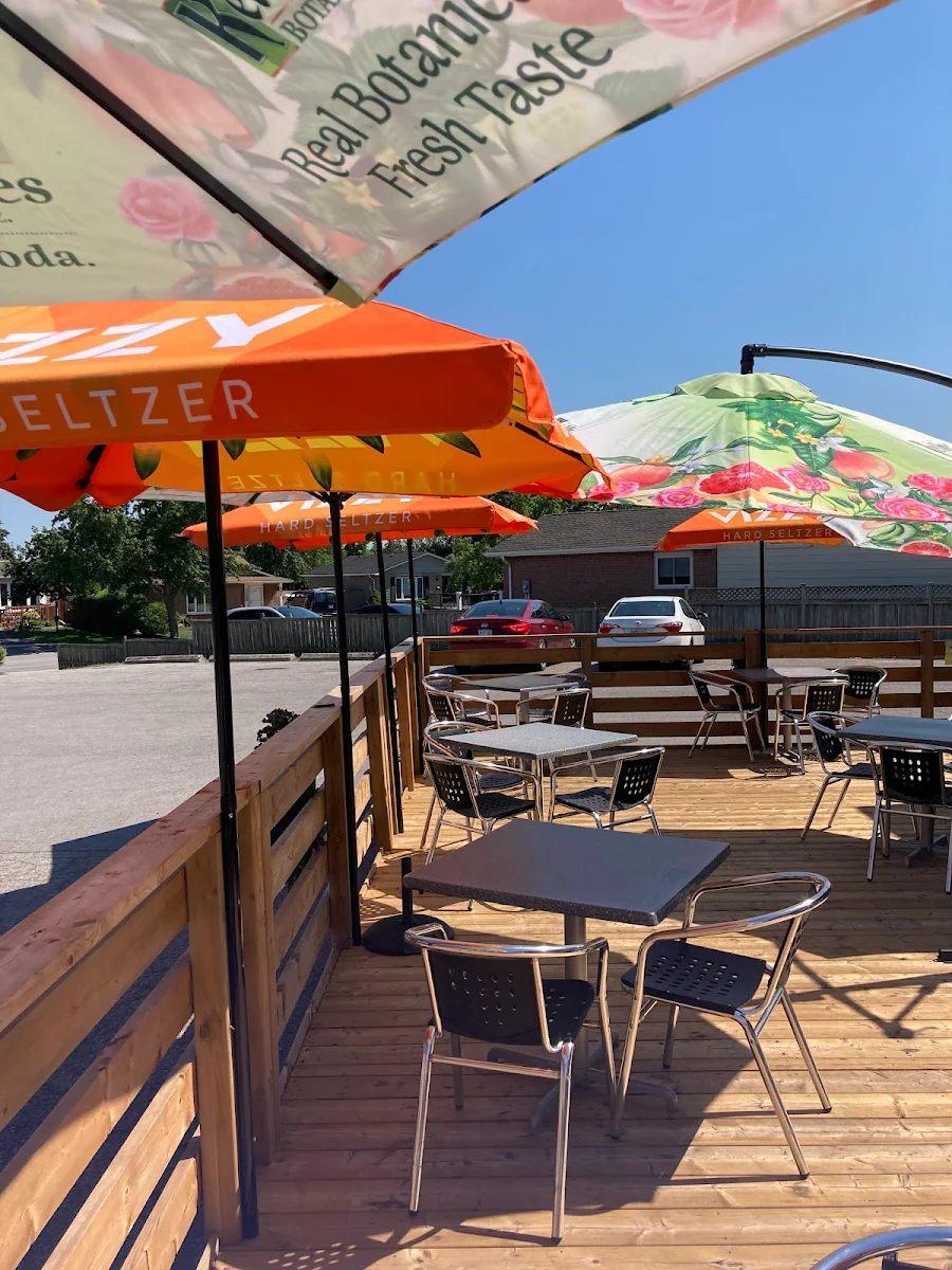 Vibe, Cracker Jack's Bar & Grill