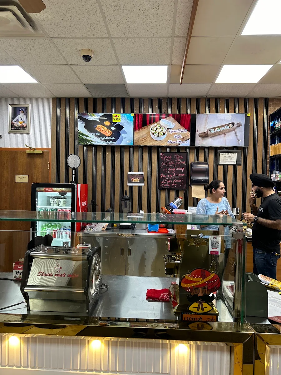 Vibe, Wow Eats