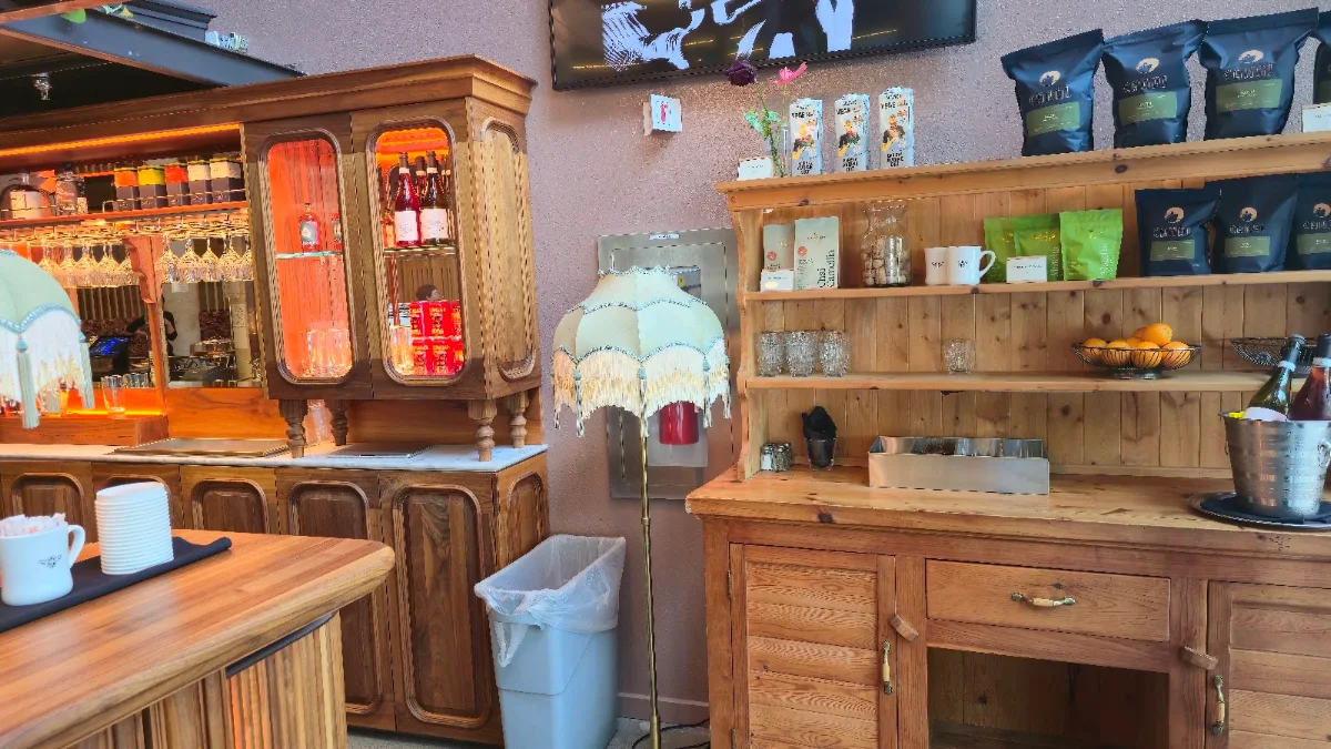 Vibe, Café Constance signé BAZIN
