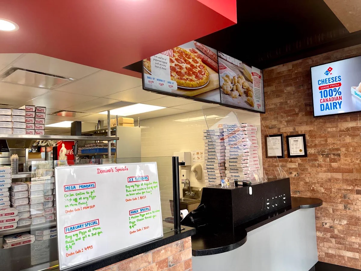 Menu, Domino's Pizza