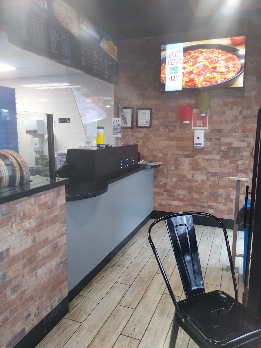 Vibe, Domino's Pizza
