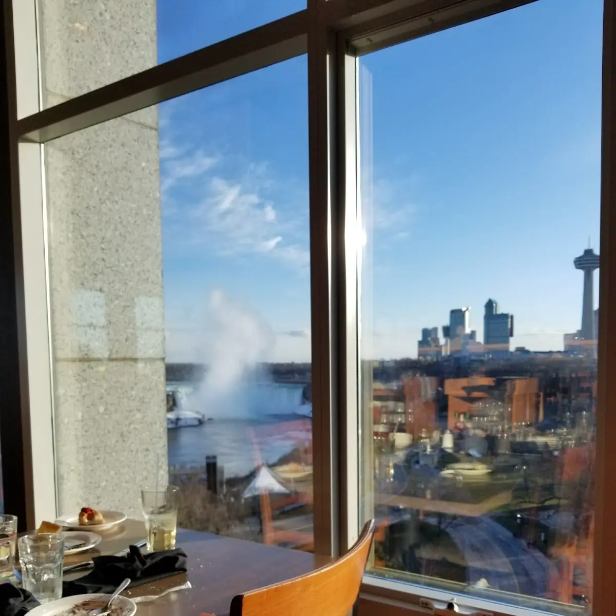 Vibe, Massimo’s Italian Fallsview Restaurant
