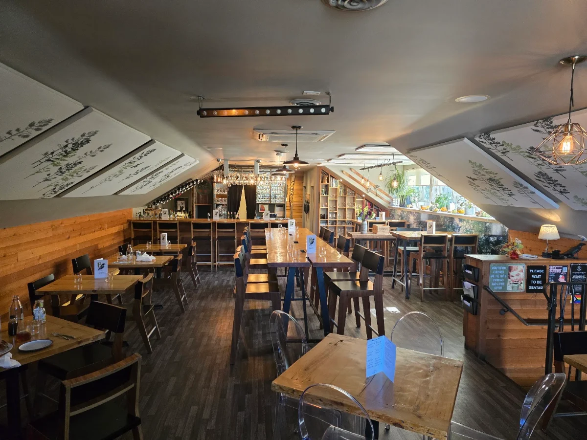 Vibe, Bruce Wine Bar