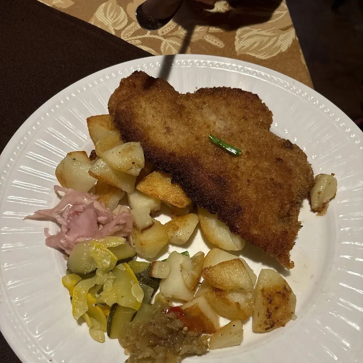 Food & drink, Red Chateau