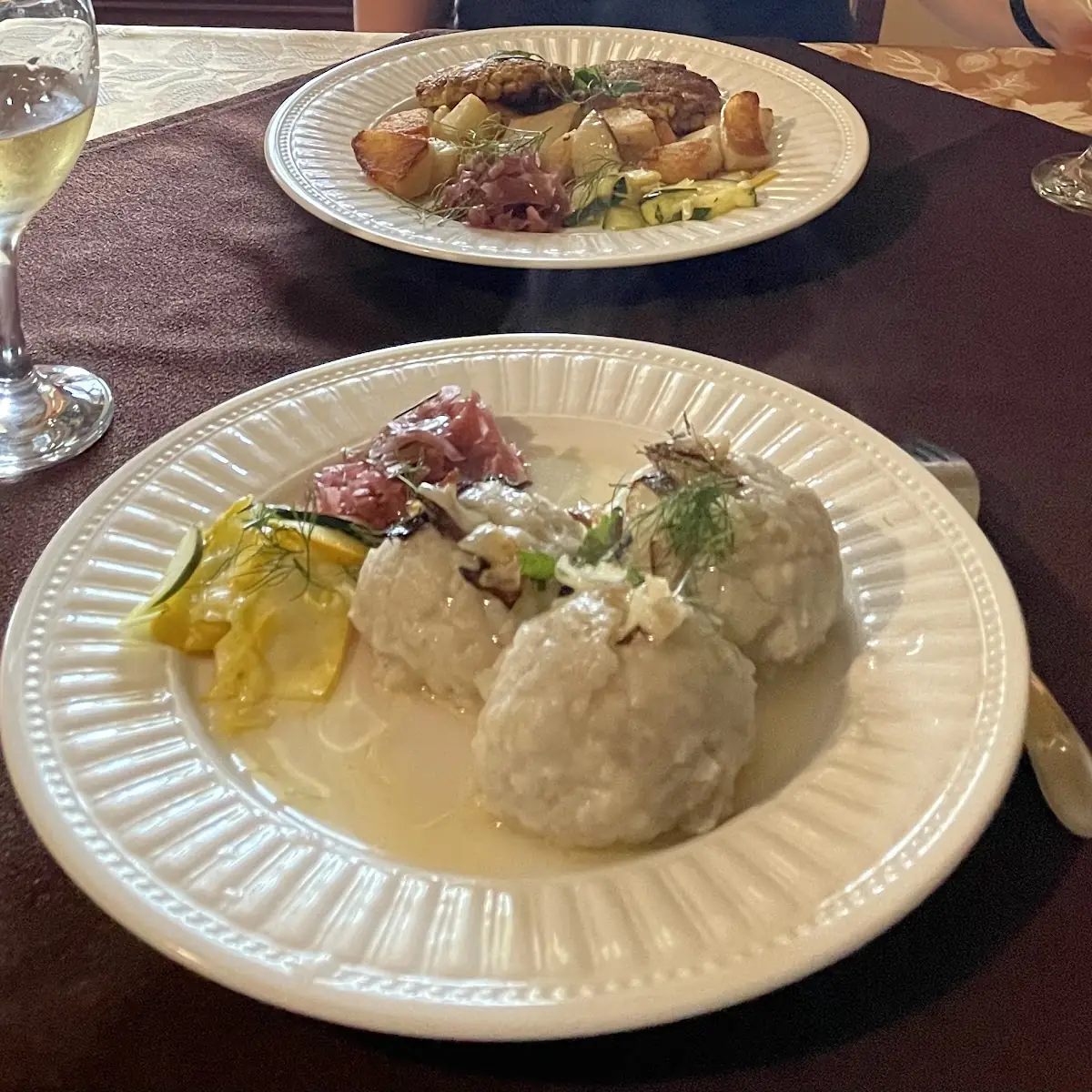 Food & drink, Red Chateau