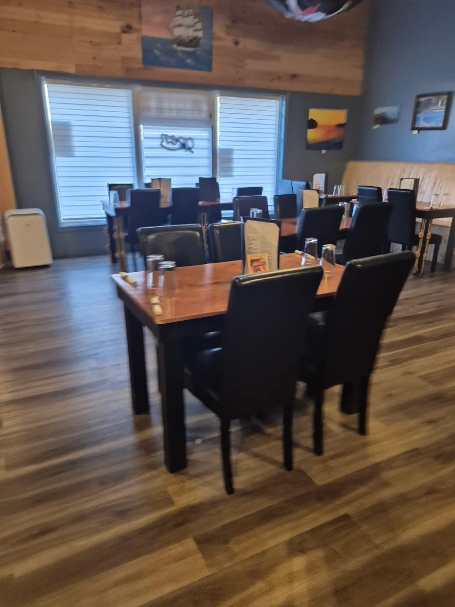 Vibe, Jolly Rogers Grill