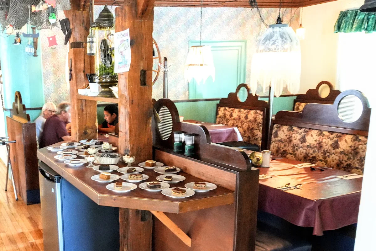 Vibe, Post & Beam Restaurant