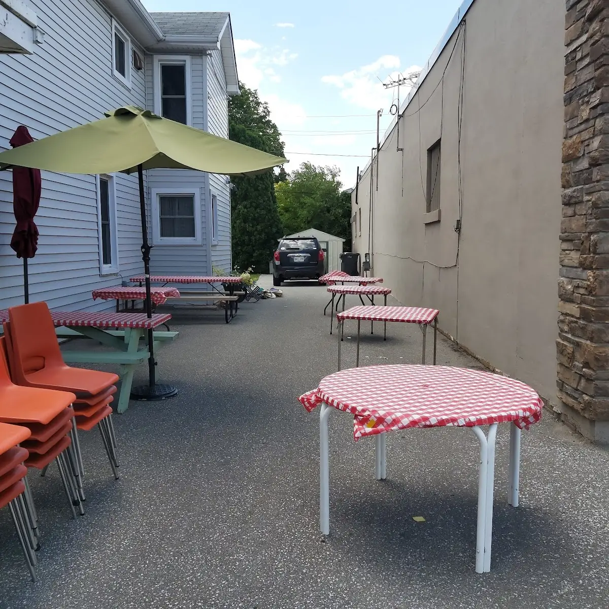 Vibe, Speck's Restaurant