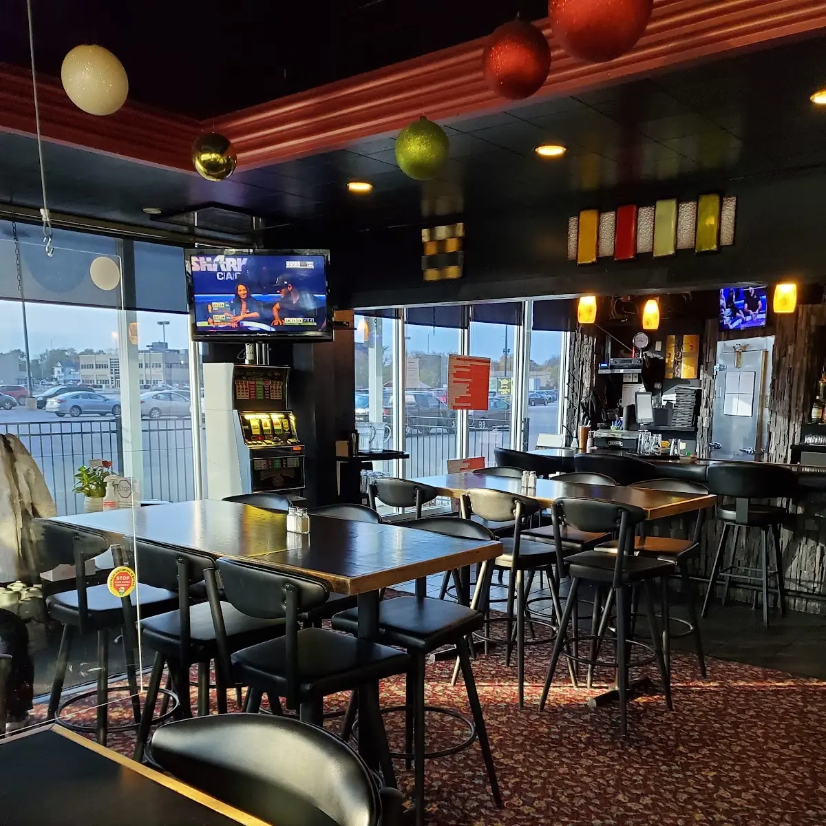 Vibe, Boulevard Grill
