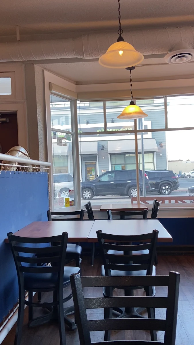 Vibe, Dave's Fish & Chips