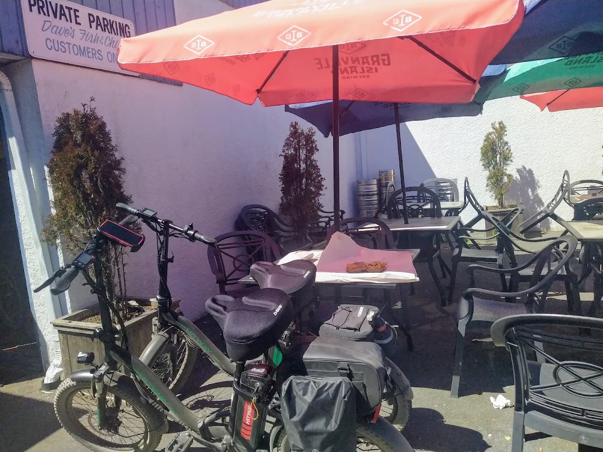 Vibe, Dave's Fish & Chips