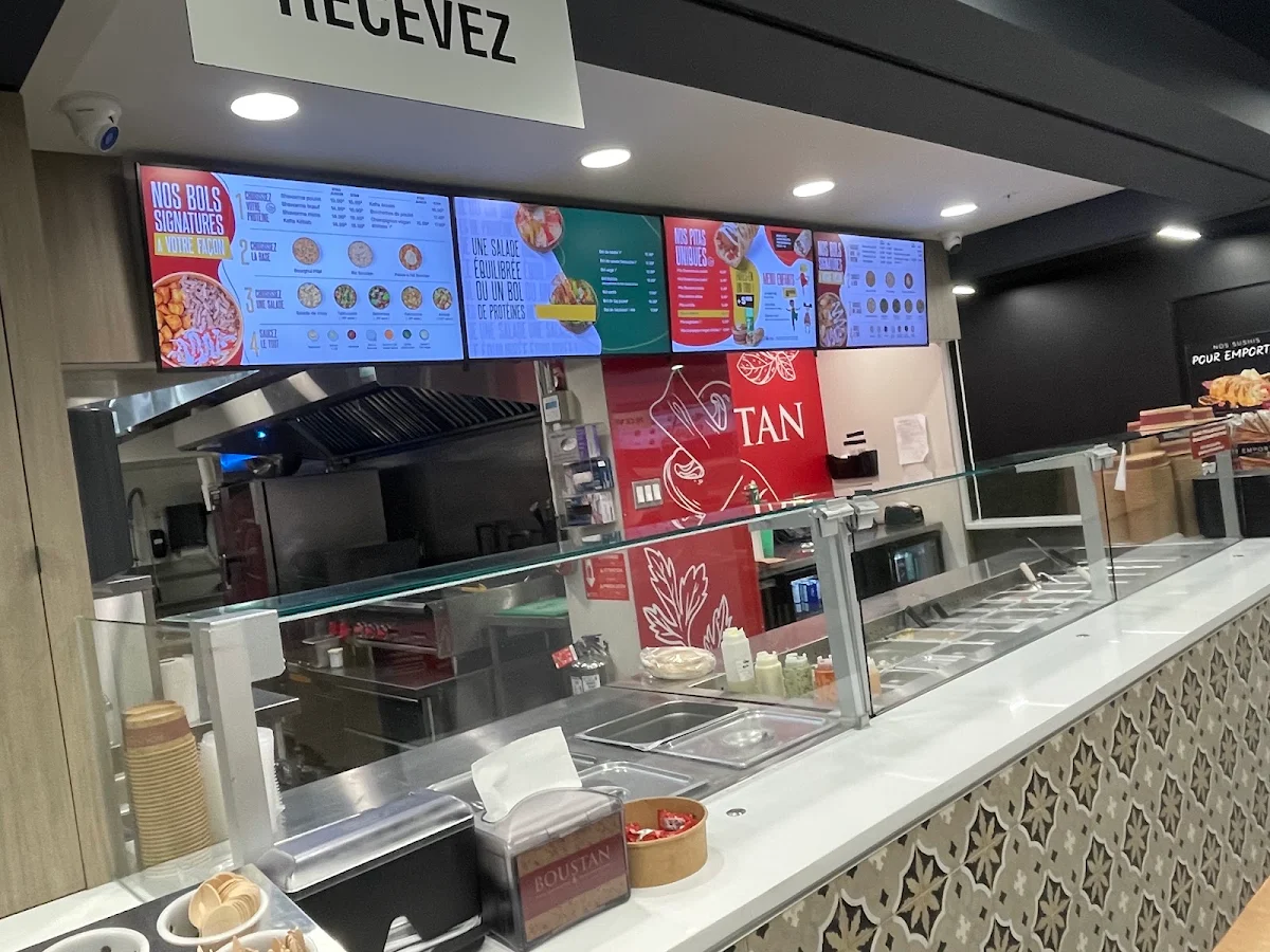 Vibe, Restaurant Boustan