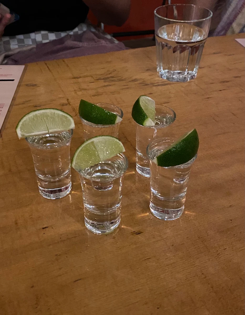 Food & drink, Gina's