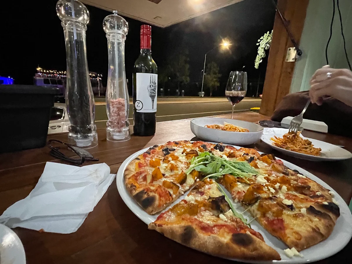 Food & drink, Flume By The River
