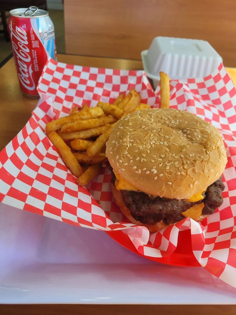 Food & drink, Wingz