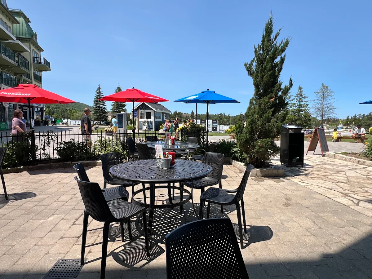 Vibe, Sunset Grill
