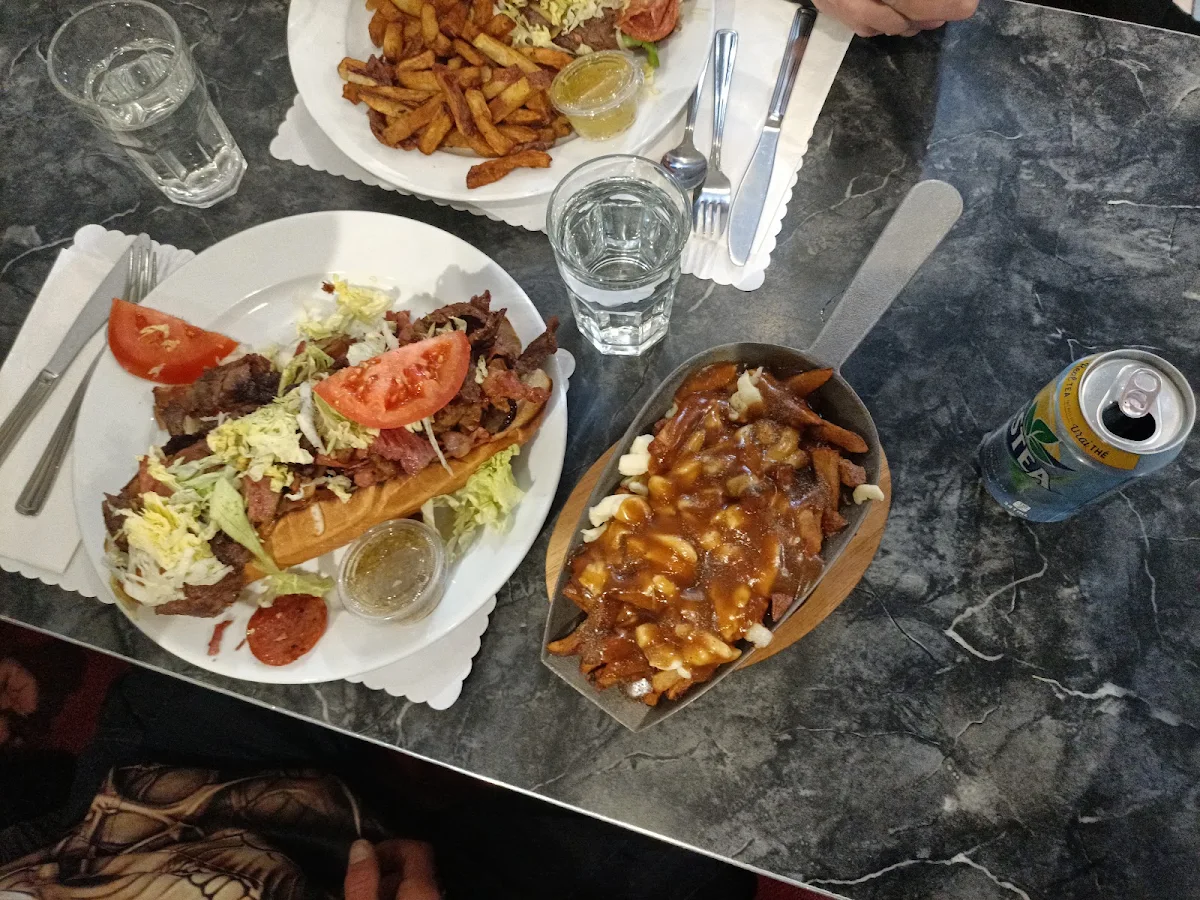 Food & drink, 3 Coeurs