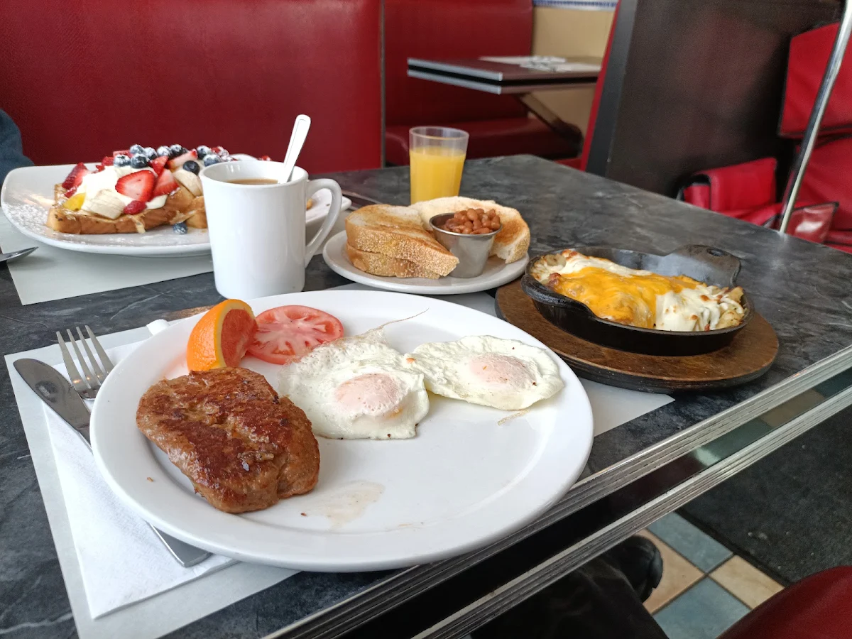 Food & drink, 3 Coeurs