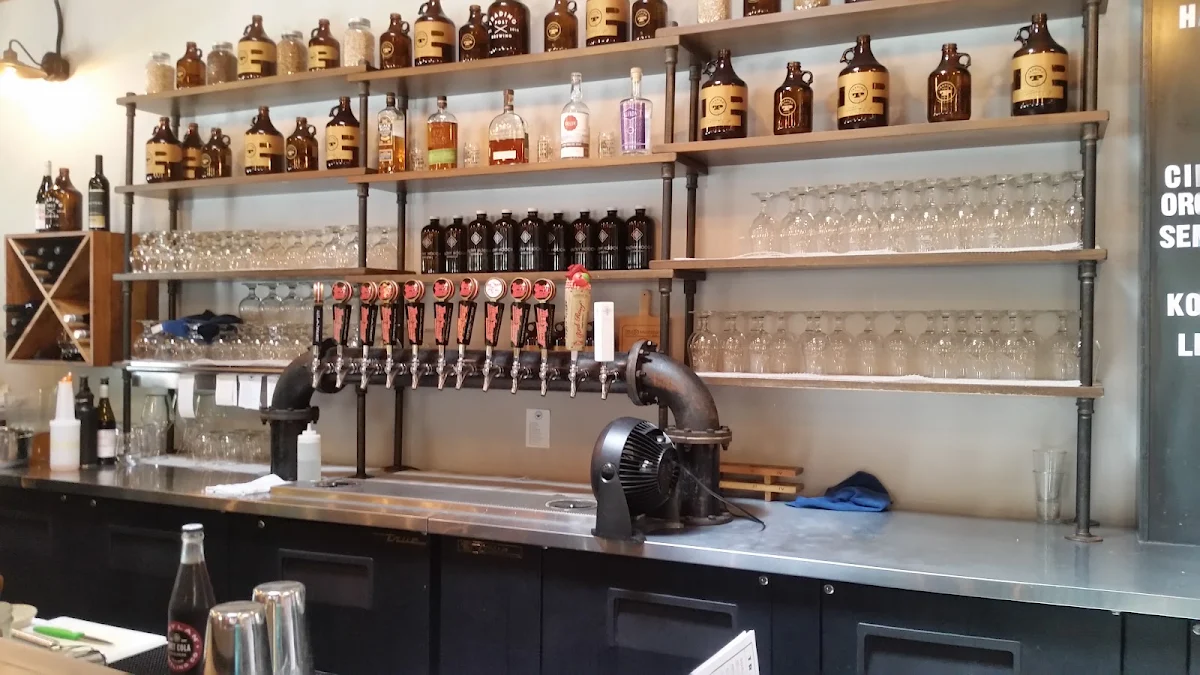 Vibe, Trading Post Eatery