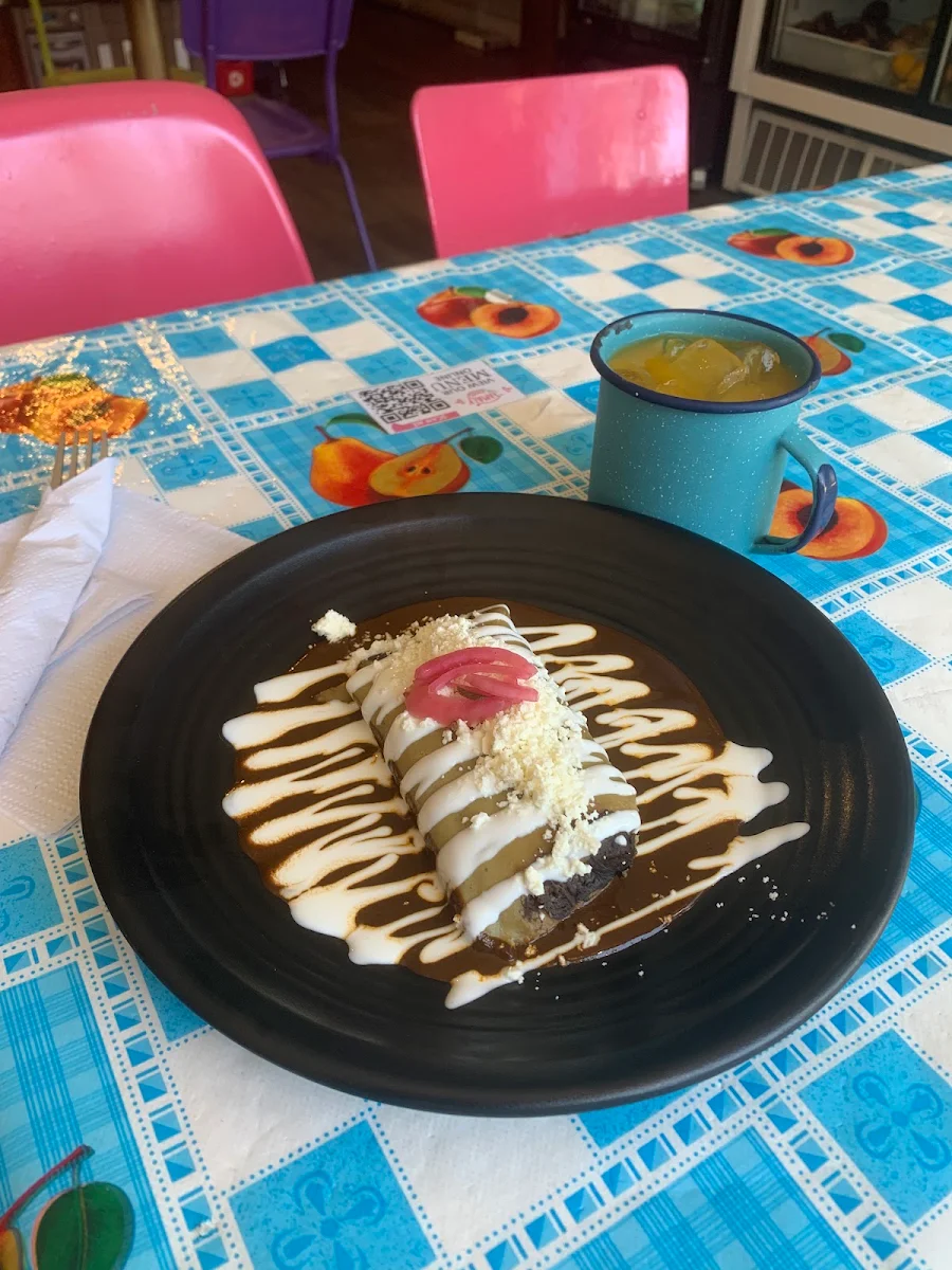 Food & drink, Tamaly Shop
