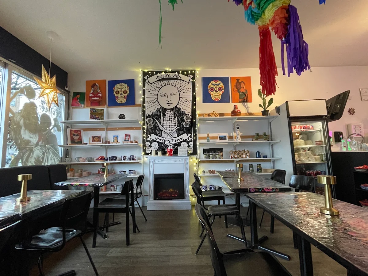 Vibe, Tamaly Shop