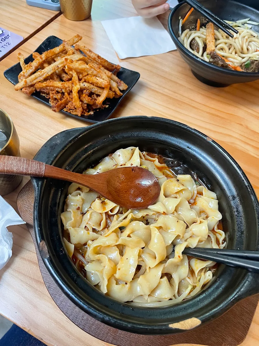 Food & drink, 泥二哥砂锅土豆粉 Uncle Potato Noodle