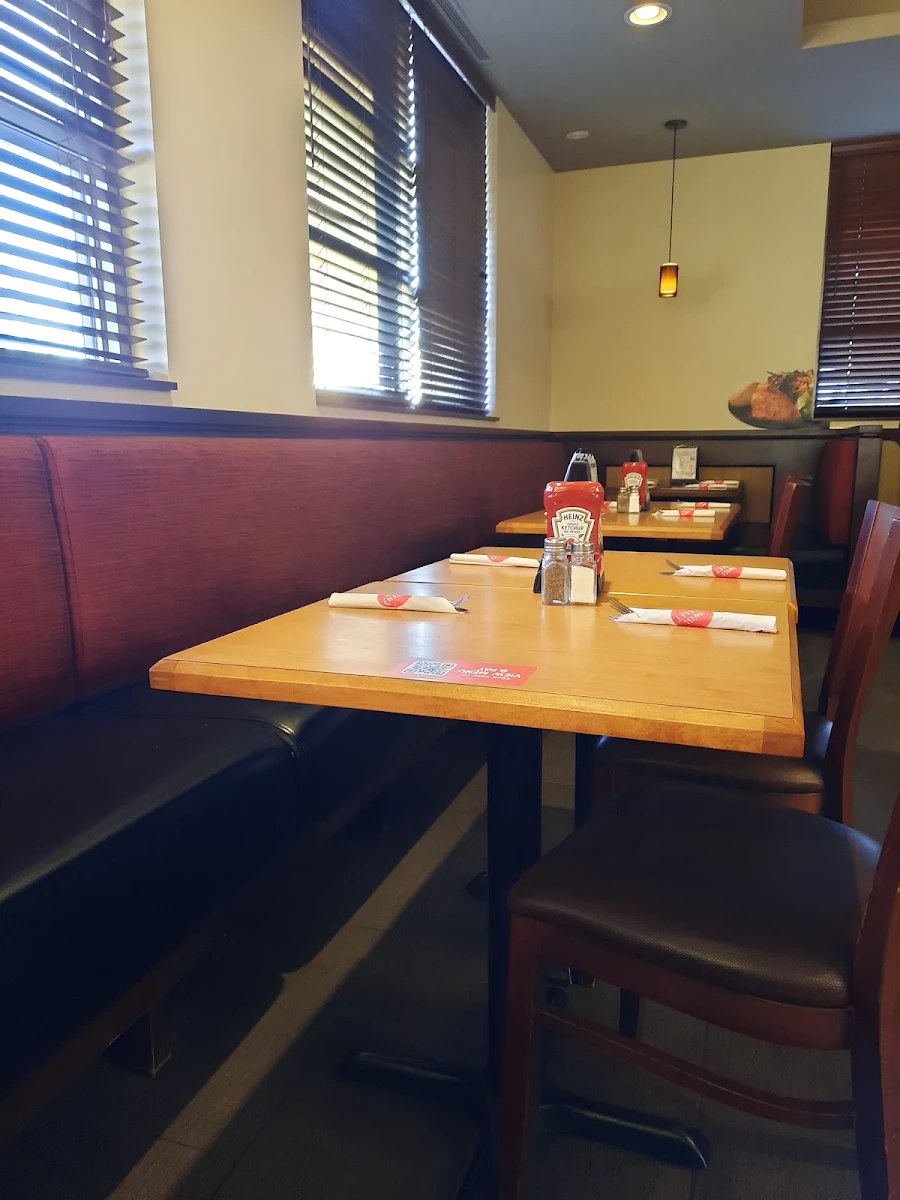 Vibe, Swiss Chalet