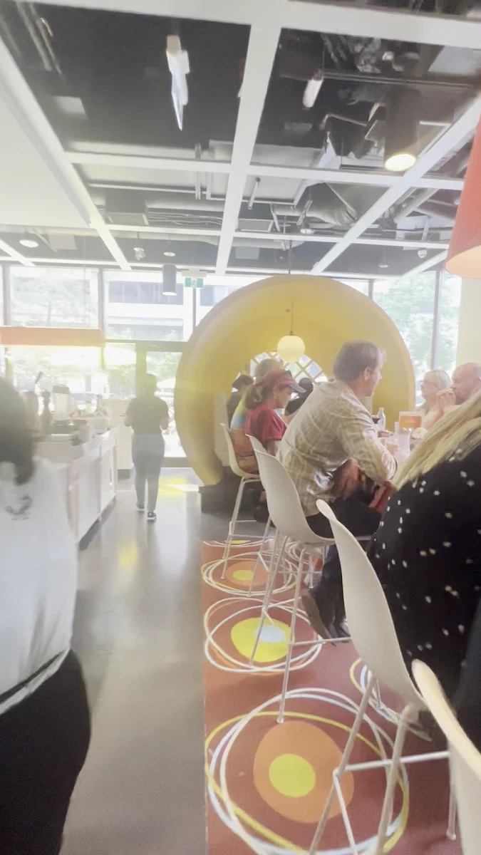 Vibe, OEB Breakfast Co.
