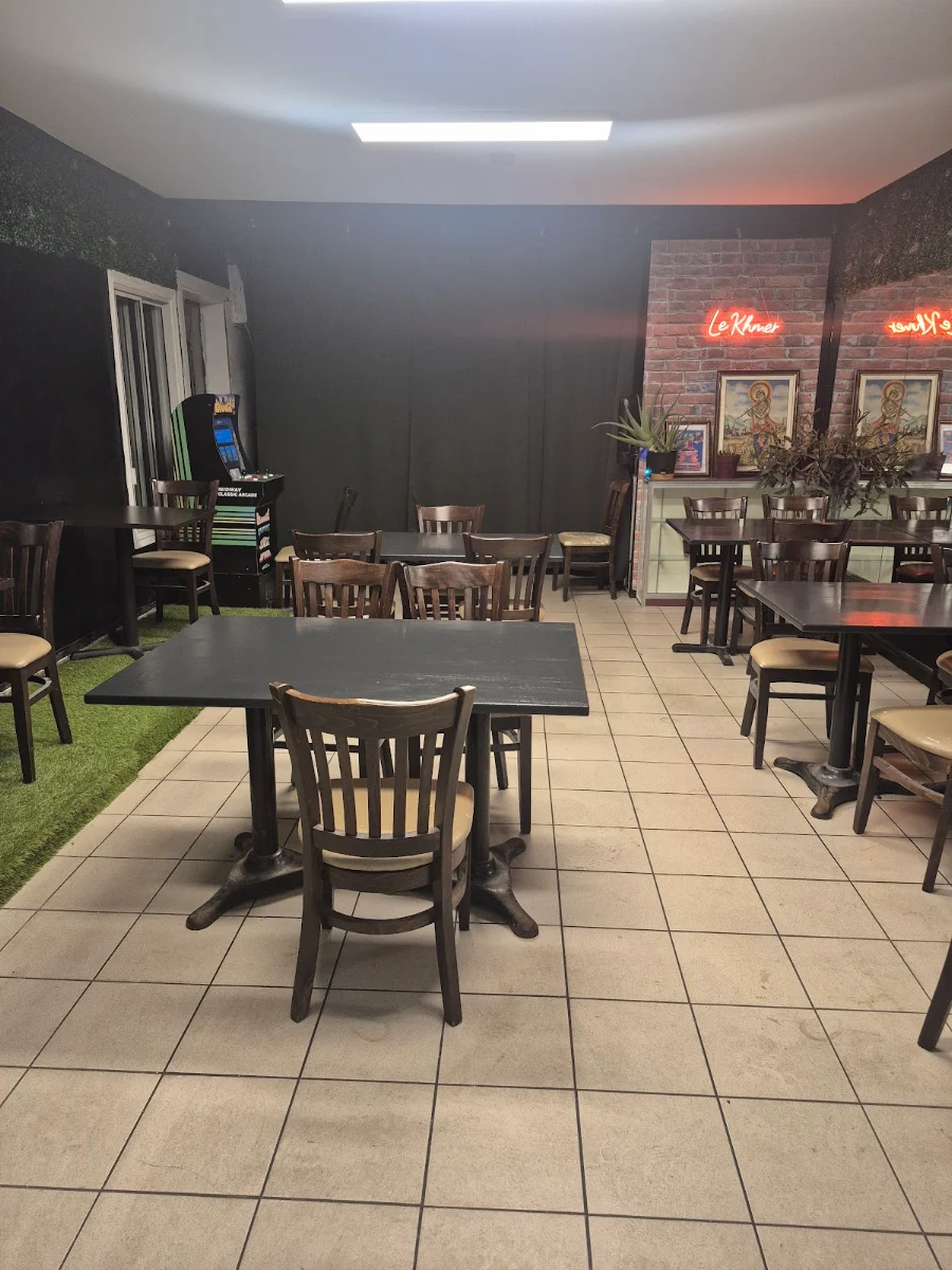 Vibe, Restaurant Le Khmer
