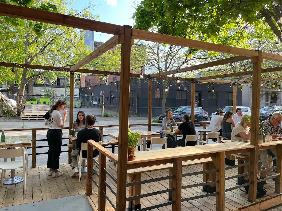 Vibe, Pan Américan Pizza