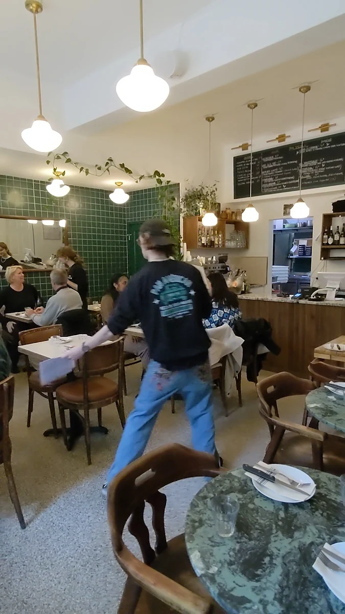 Vibe, Pan Américan Pizza