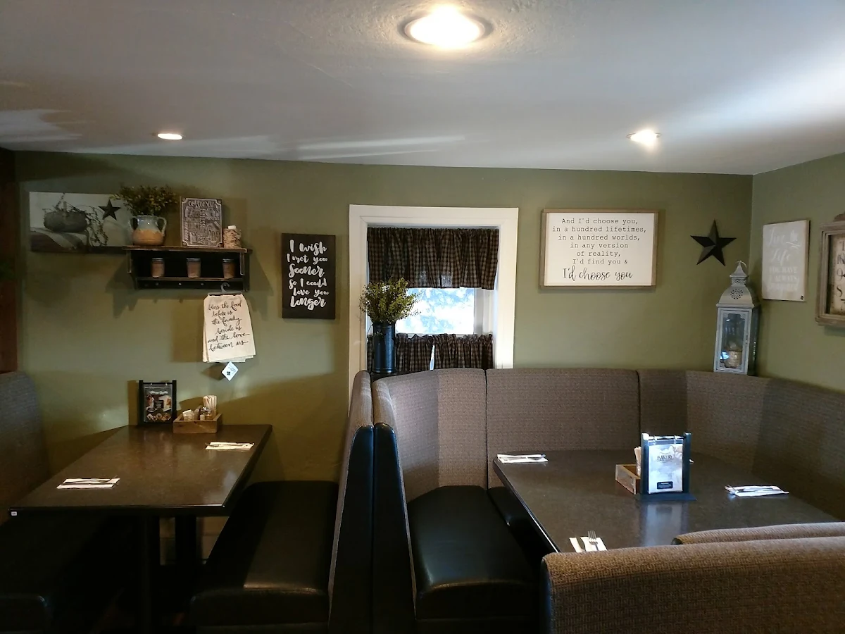 Vibe, Lily Stone Cafe