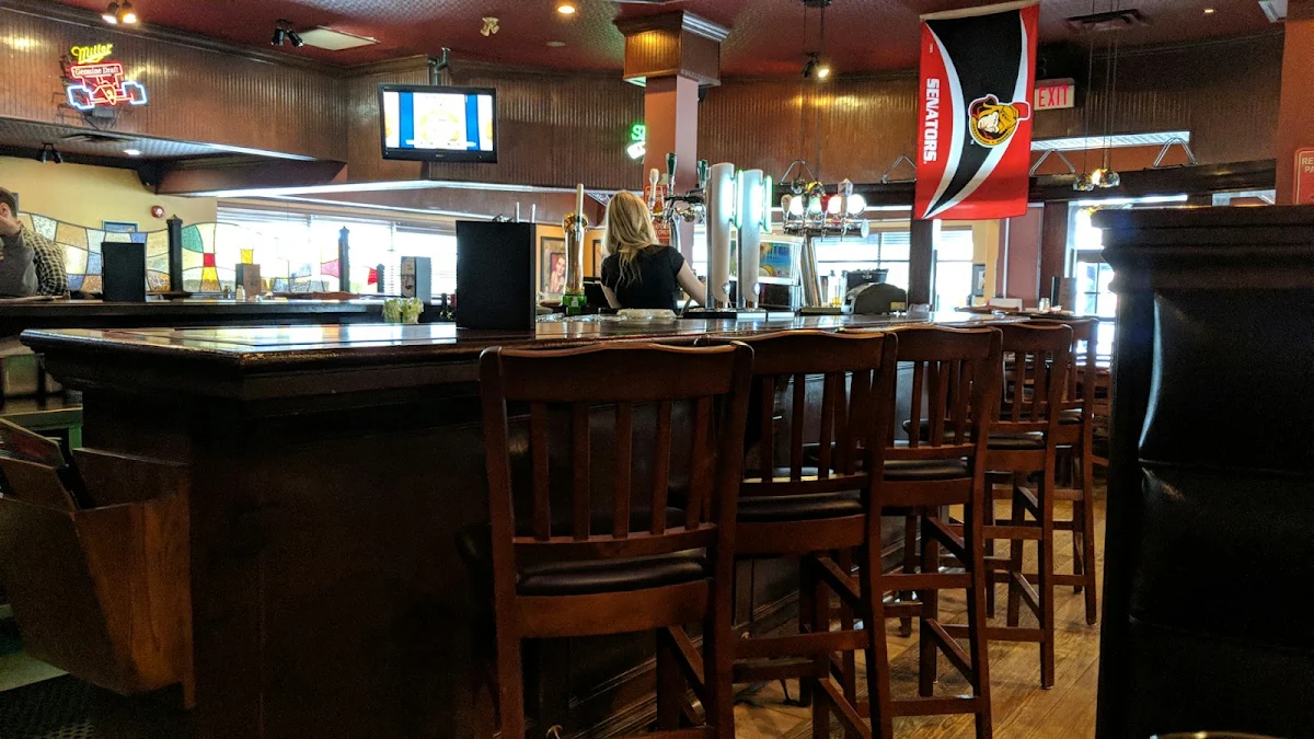 Vibe, Kelseys Original Roadhouse