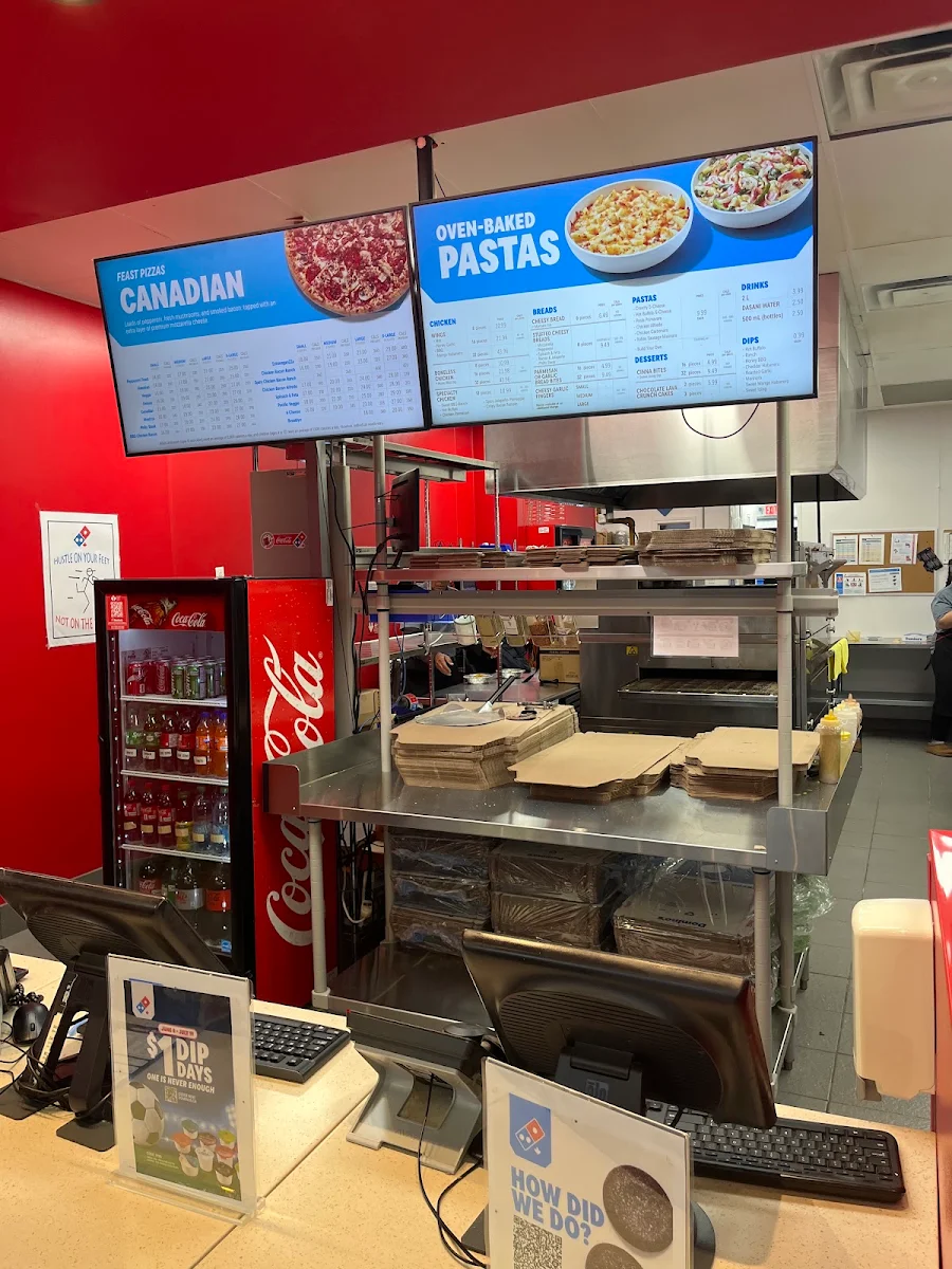 Vibe, Domino's Pizza