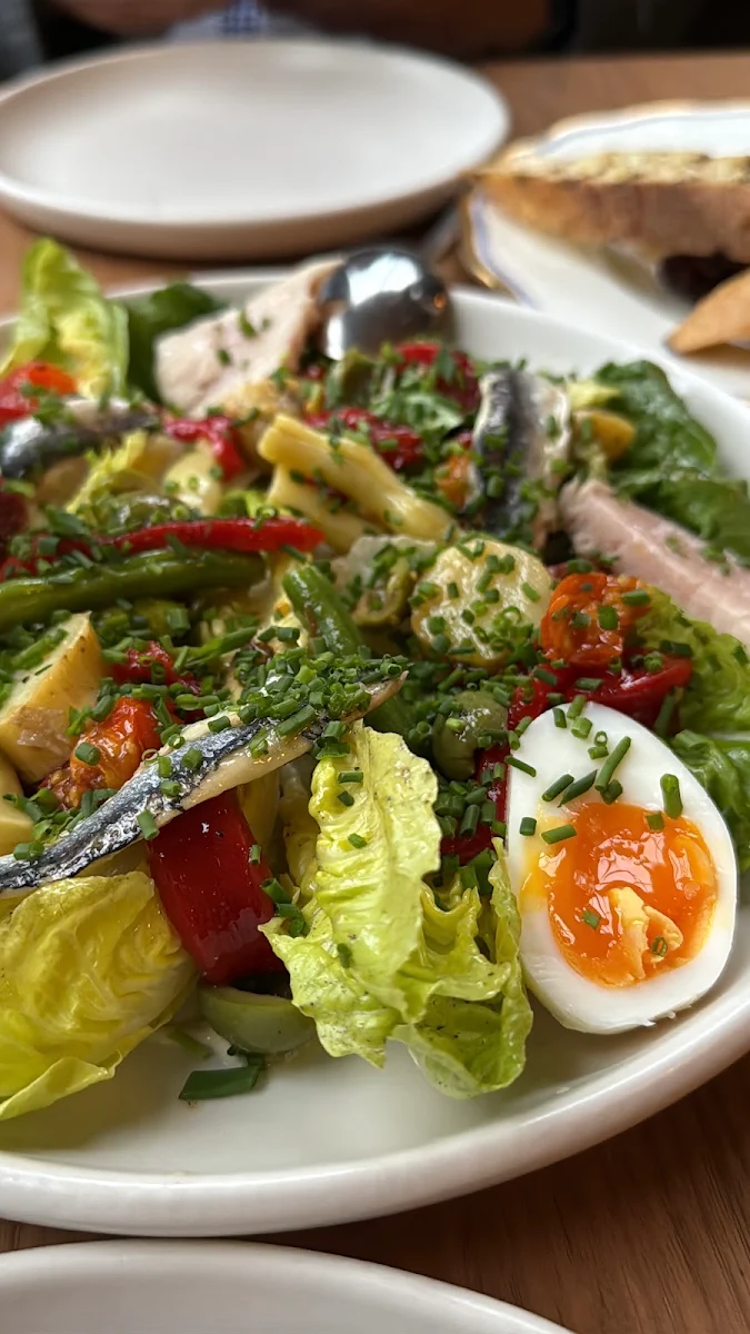 Food & drink, Bistro Lapin Perdu