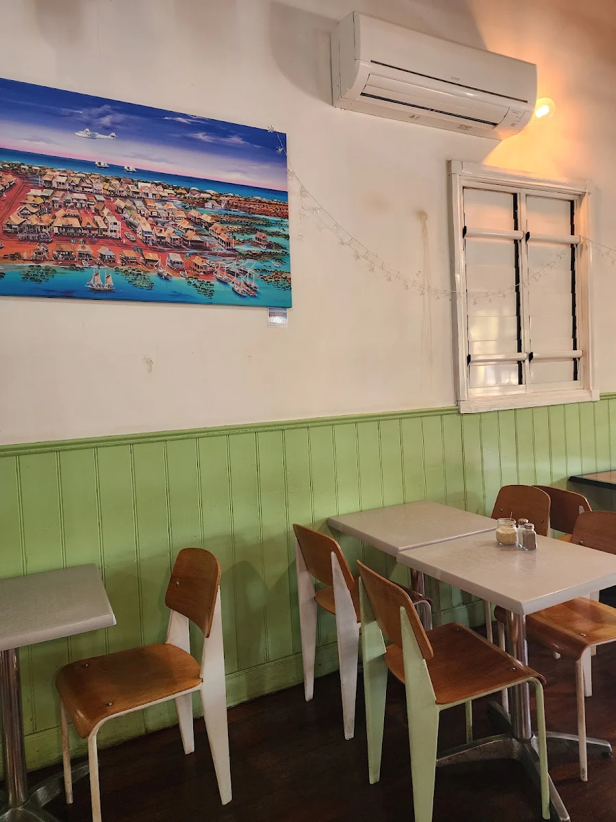 Vibe, The Green Mango Cafe