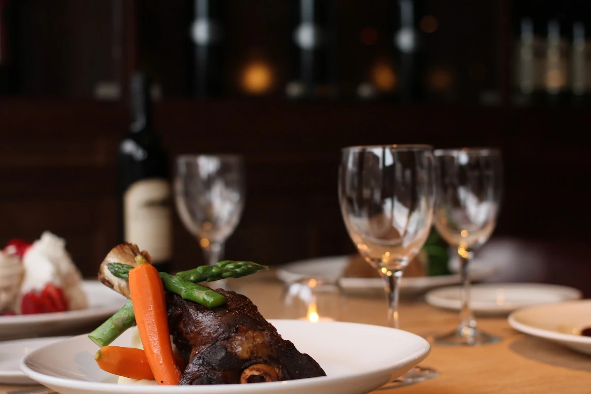 Food & drink, Brownes Bistro