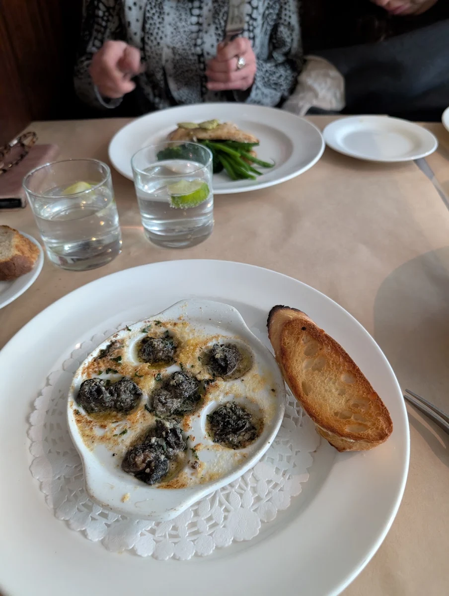 Food & drink, Brownes Bistro