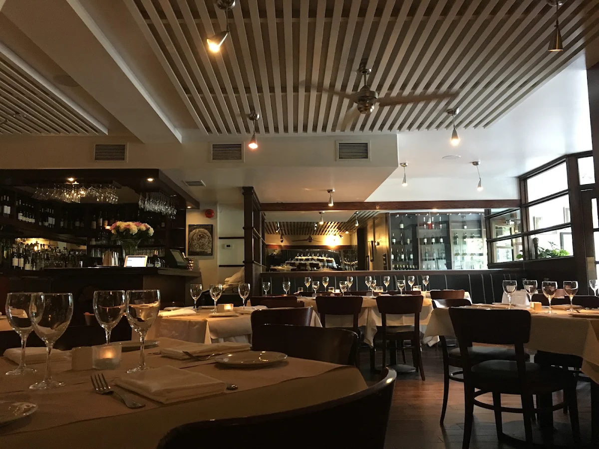 Vibe, Brownes Bistro