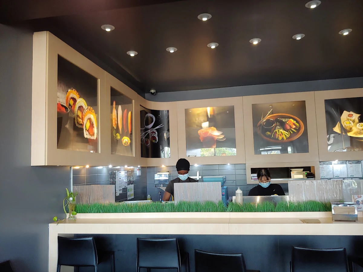 Vibe, Sushi Shop Ch. De la Savane