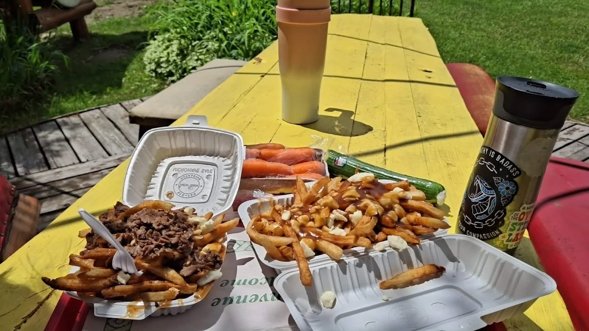 Food & drink, Casse-Croûte La Saucisse
