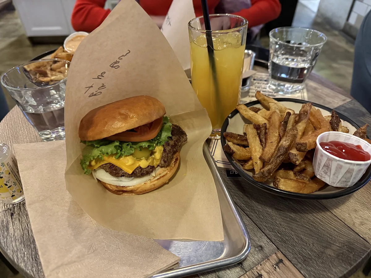 Food & drink, Chit Chat Burger Bar