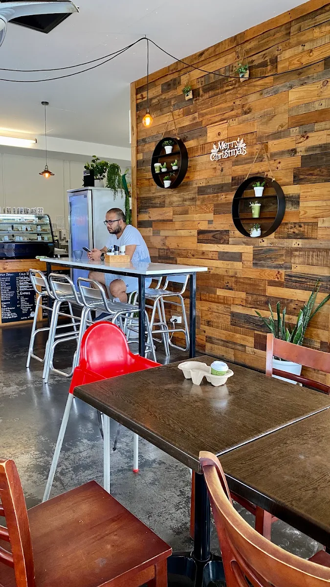 Vibe, Cafe on South Bay