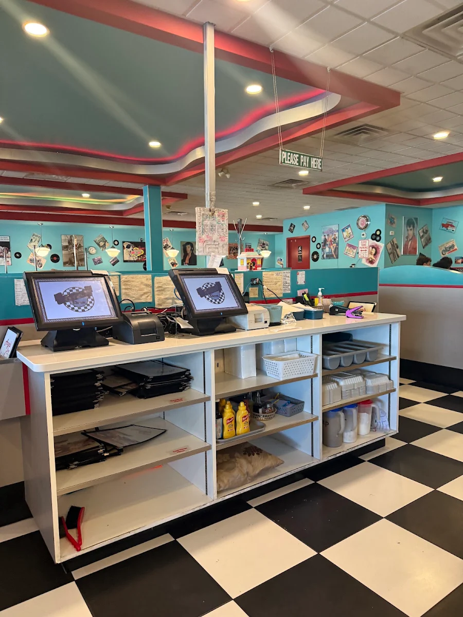 Vibe, Stella’s Diner