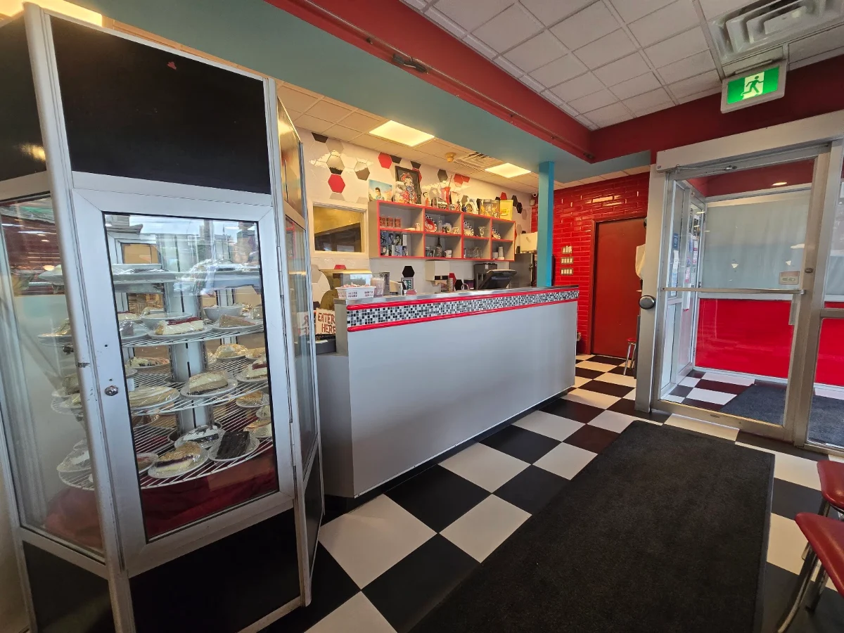 Vibe, Stella’s Diner
