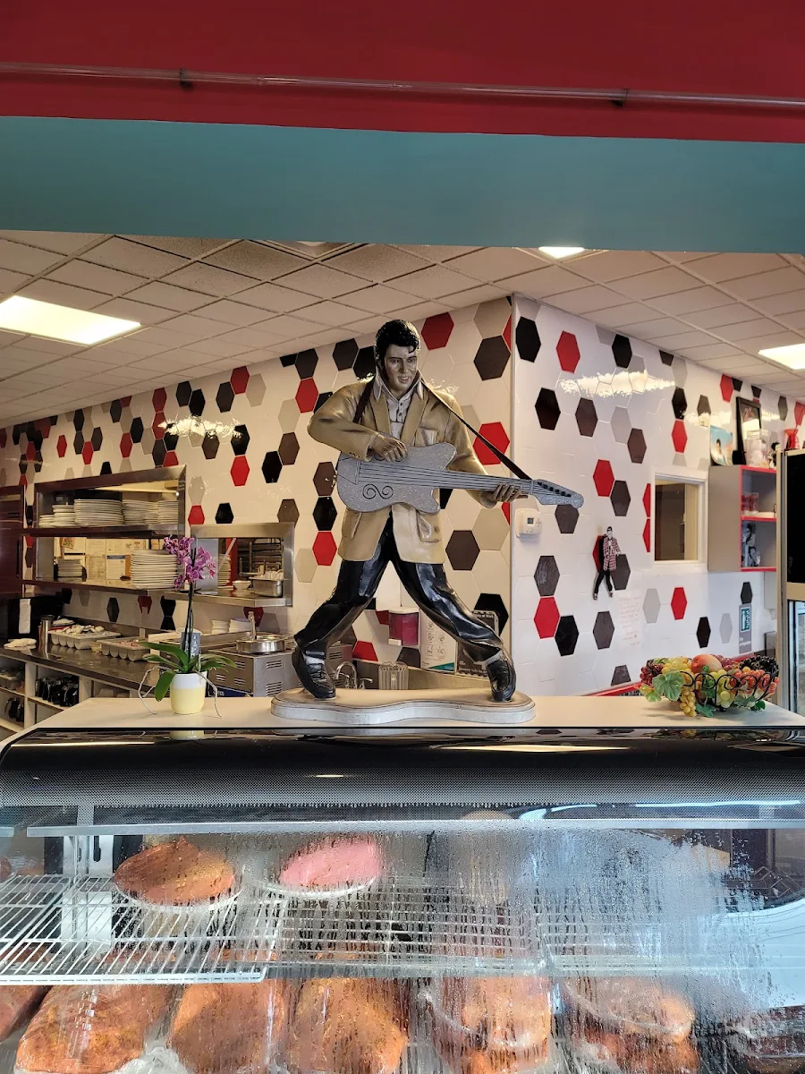 Vibe, Stella’s Diner