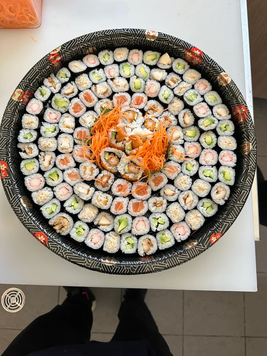 Food & drink, Wala Wala Sushi