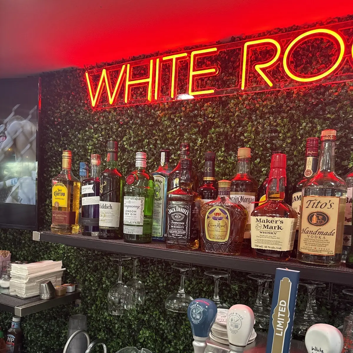 Vibe, The Morrison Café+Kitchen+Bar