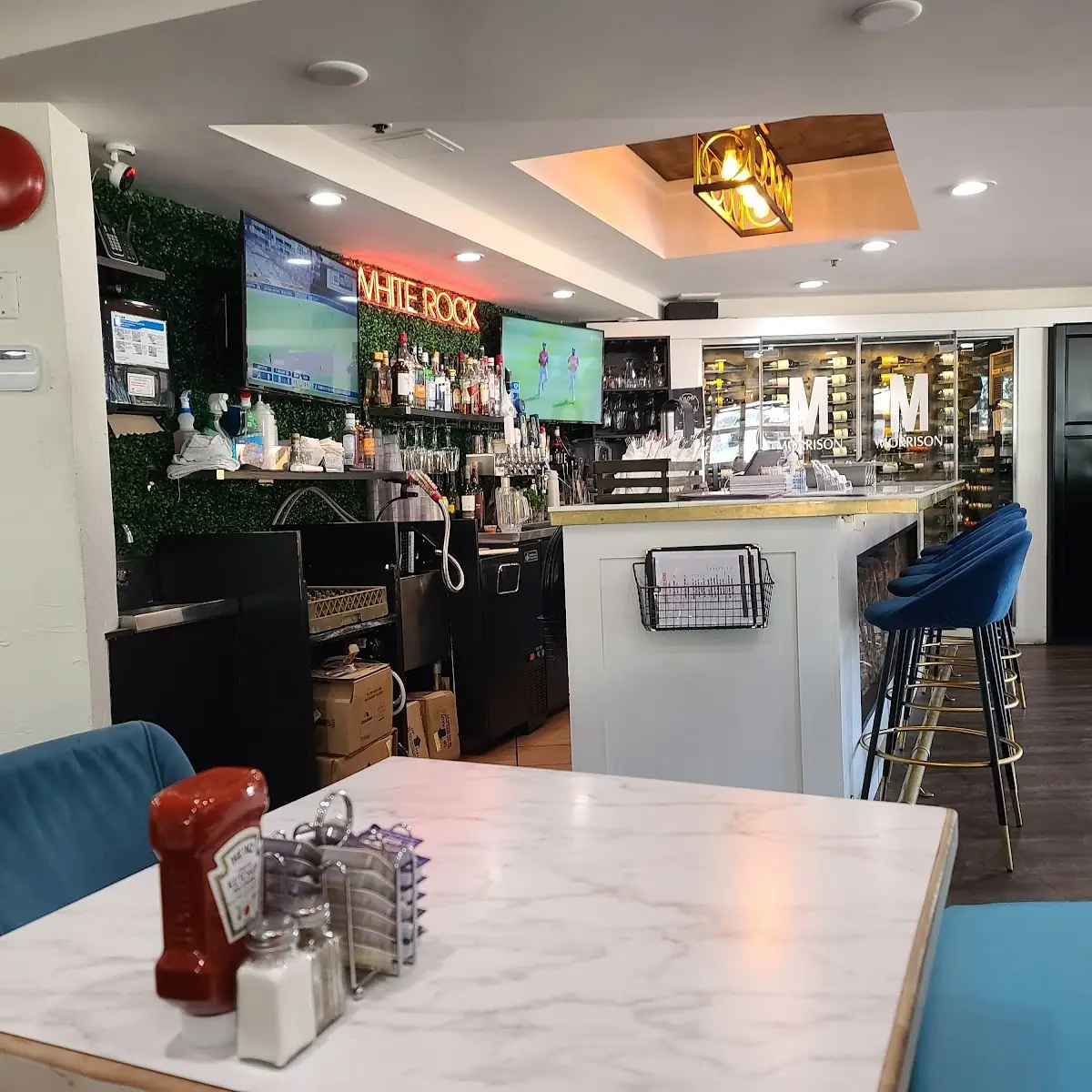 Vibe, The Morrison Café+Kitchen+Bar