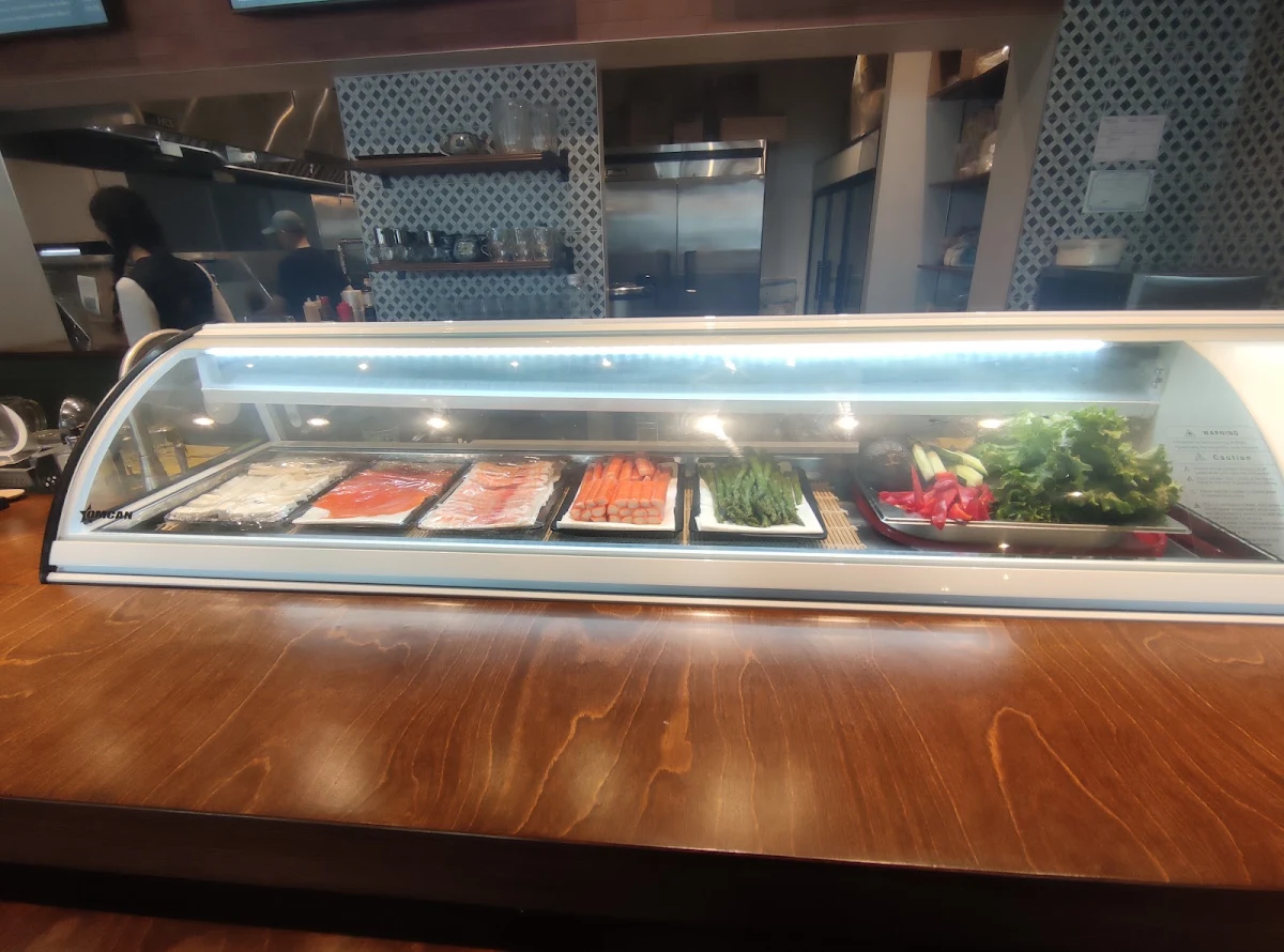 Vibe, Restaurant Ozen